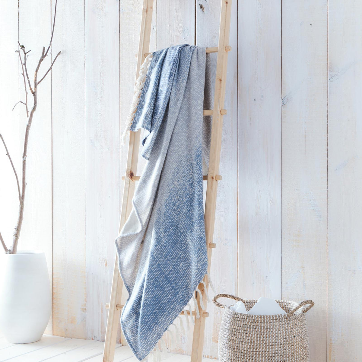 Blue Throws & Blankets