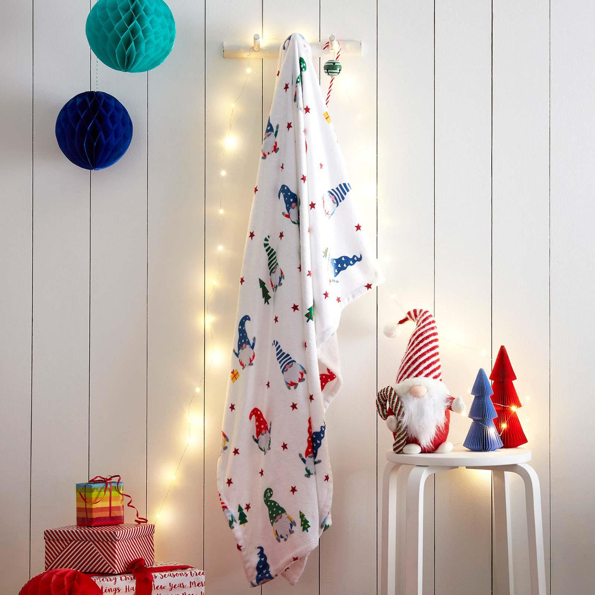 Scandi Inspired Throws & Blankets