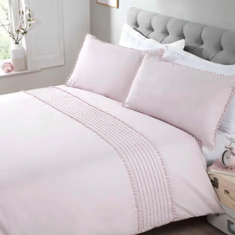 Minimalist Bedding
