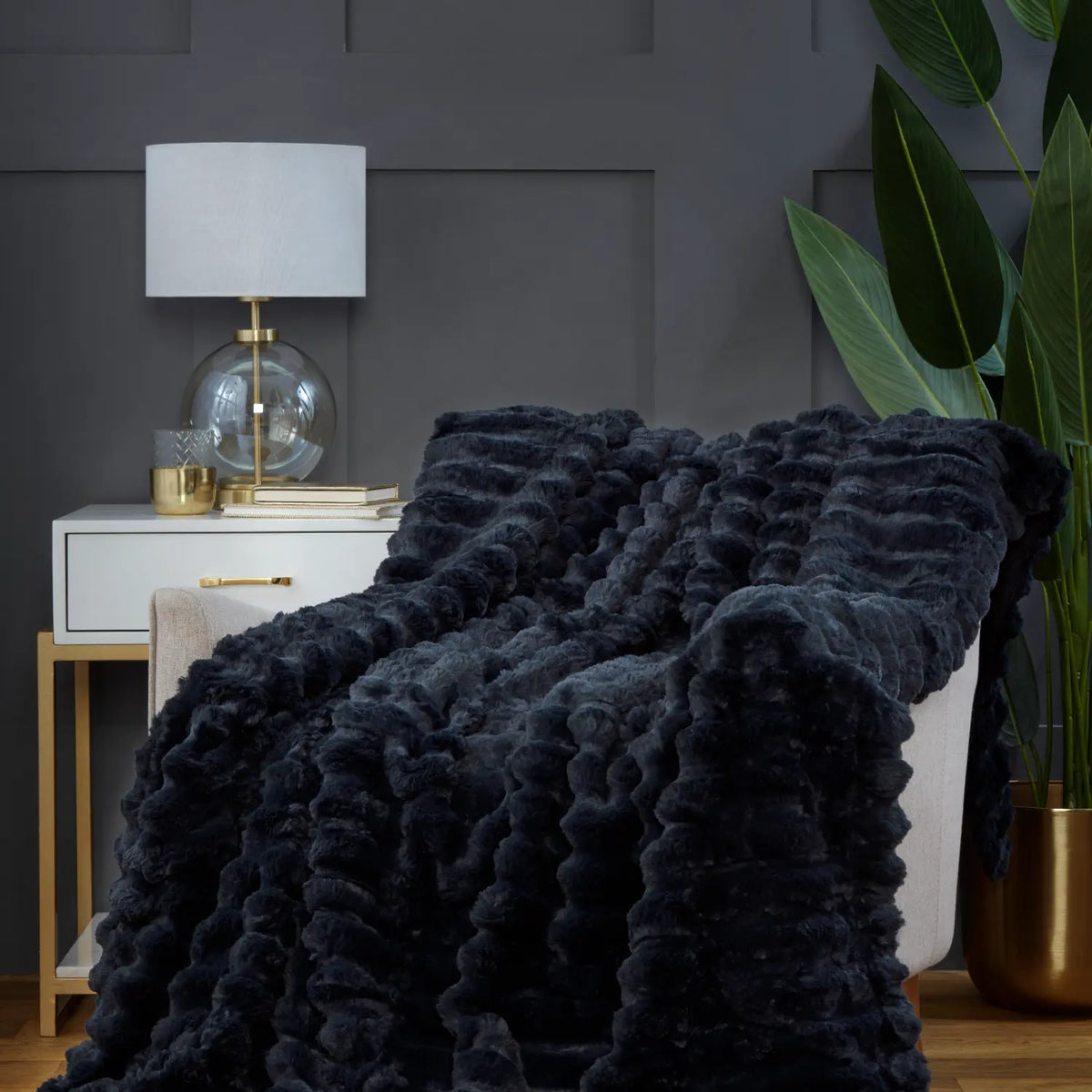 Red Throws & Blankets