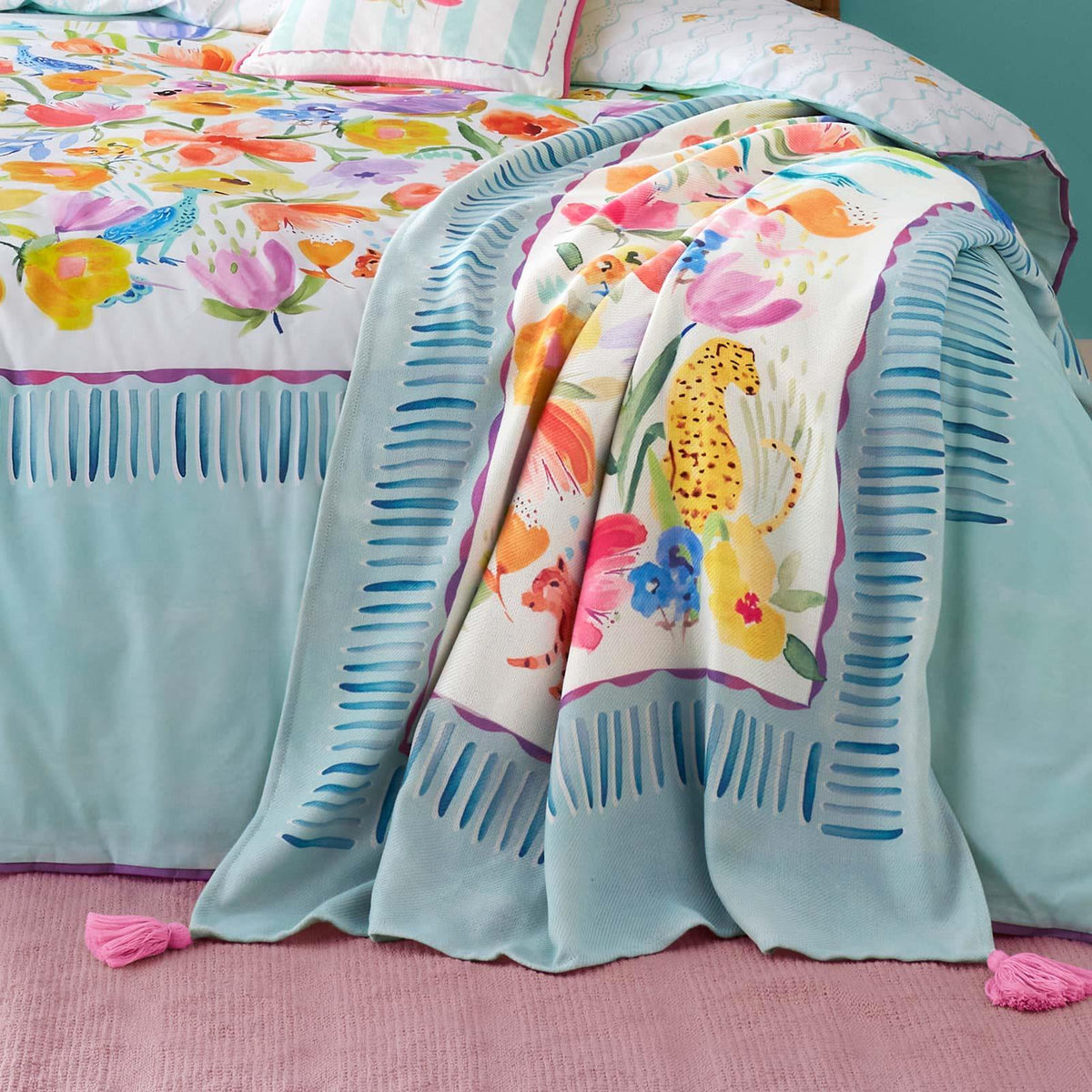 Plain & Solid Throws & Blankets