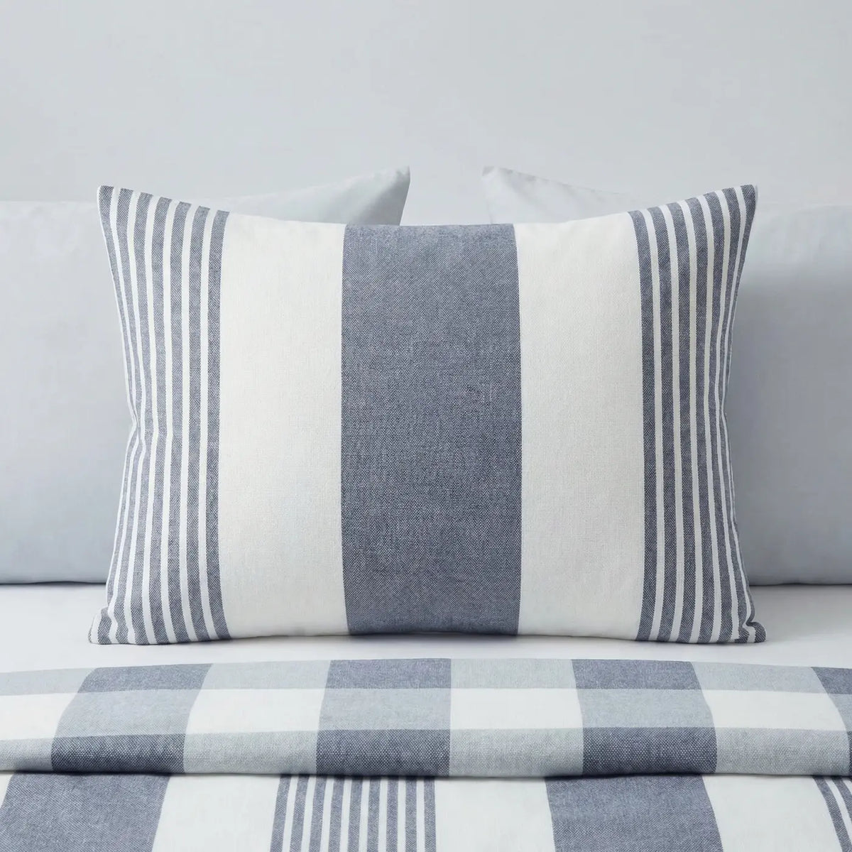 Chambray Stripe Duvet Cover Set - Blue image 3