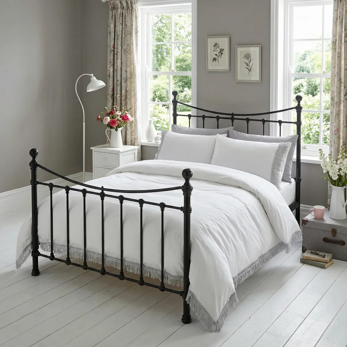 Tia Trellis Duvet Cover Set - White image 2