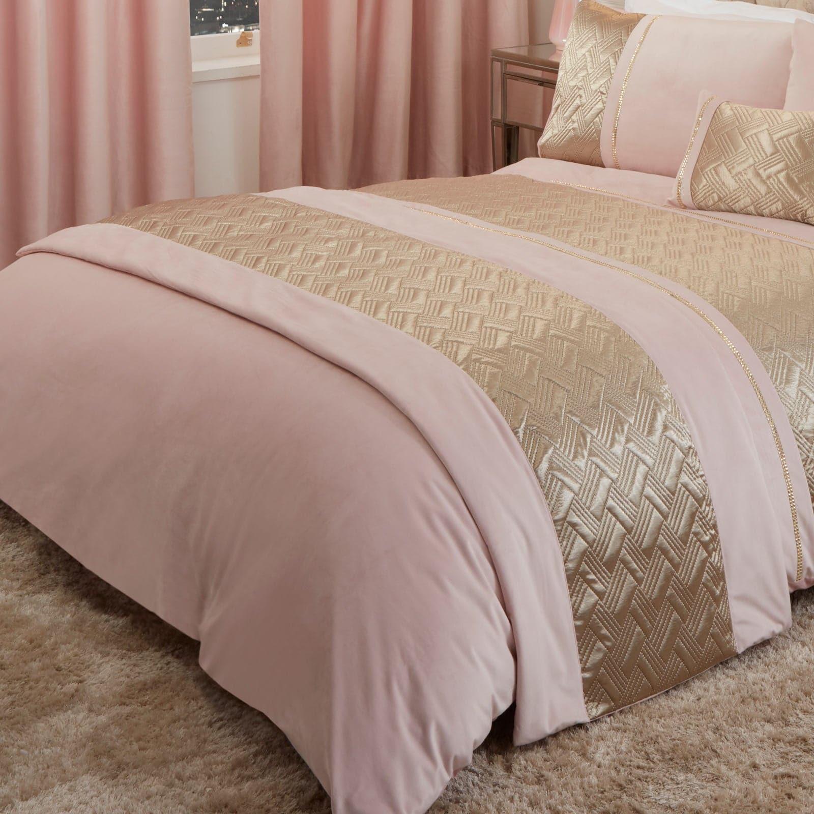 Capri Bed Runner