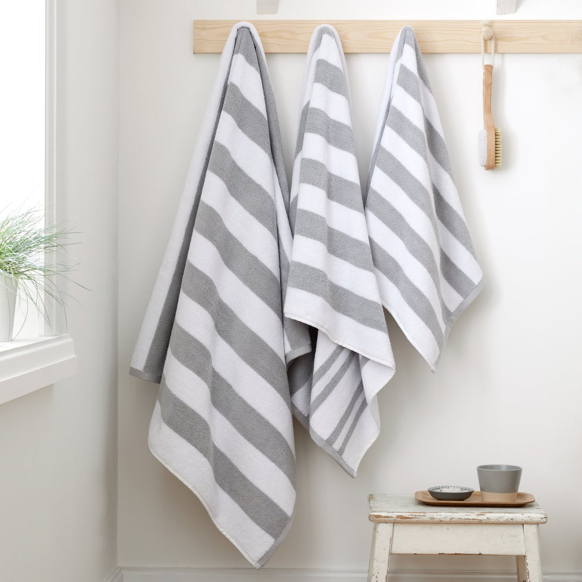 Bianca Reversible Stripe 600gsm Cotton Jacquard Towels - Grey - Reversible Jacquard Grey Towel