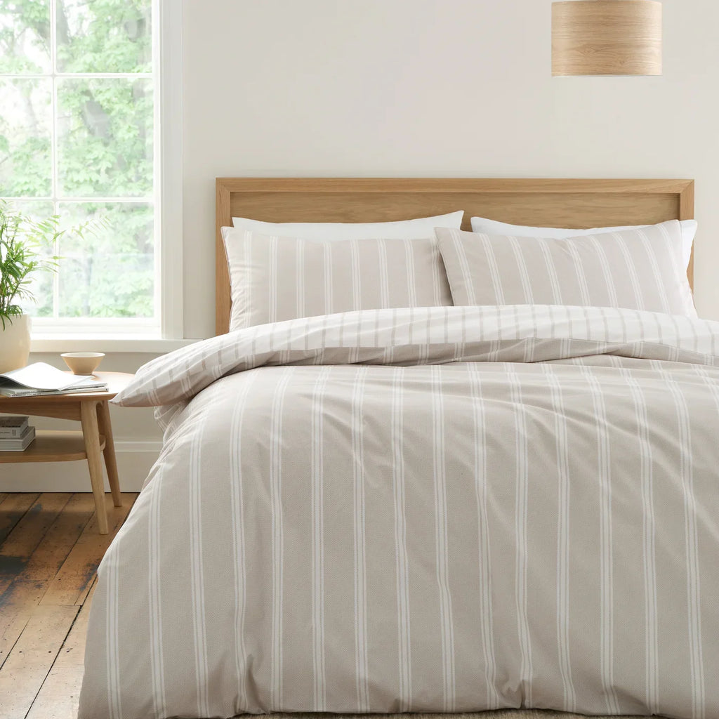 Bianca Ashford Stripe 200 Thread Count 100% Cotton Reversible Duvet Cover Set - Silver image 2