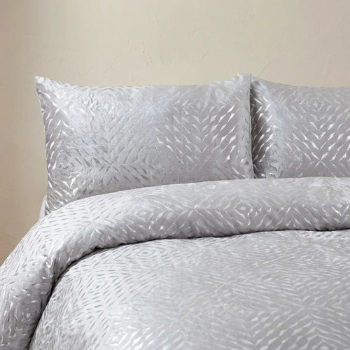 Bellagio Metallic Velvet Duvet Cover Set