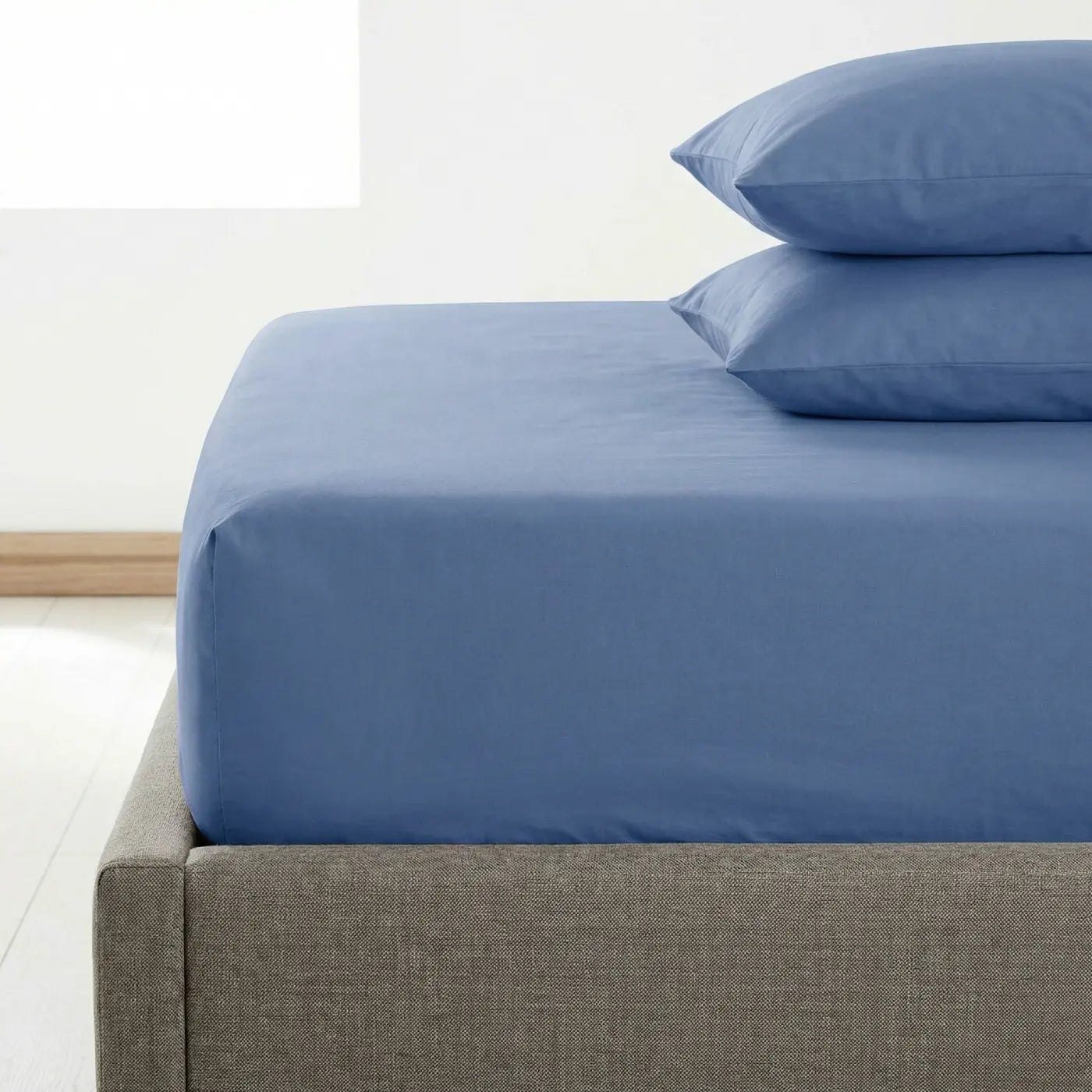 Percale 180 Thread Count Fitted Sheet 25cm Deep