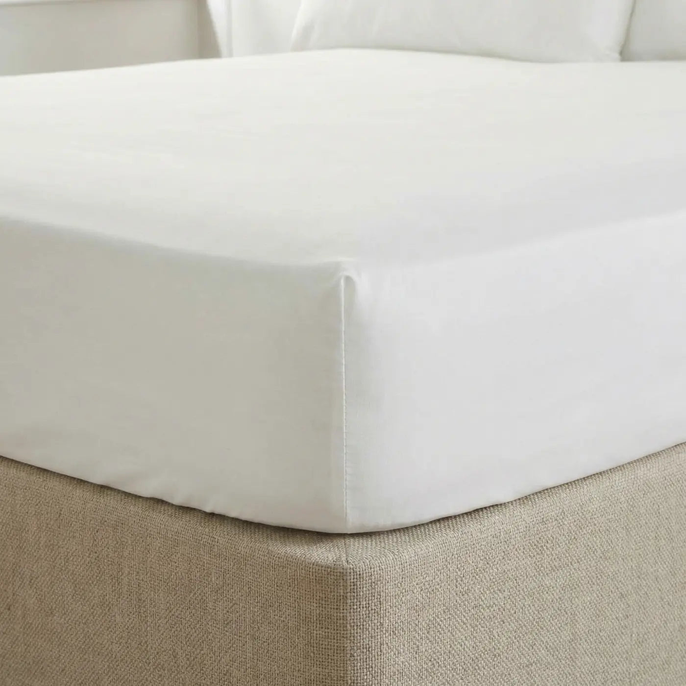 So Soft Microfibre Fitted Sheet 30cm Deep