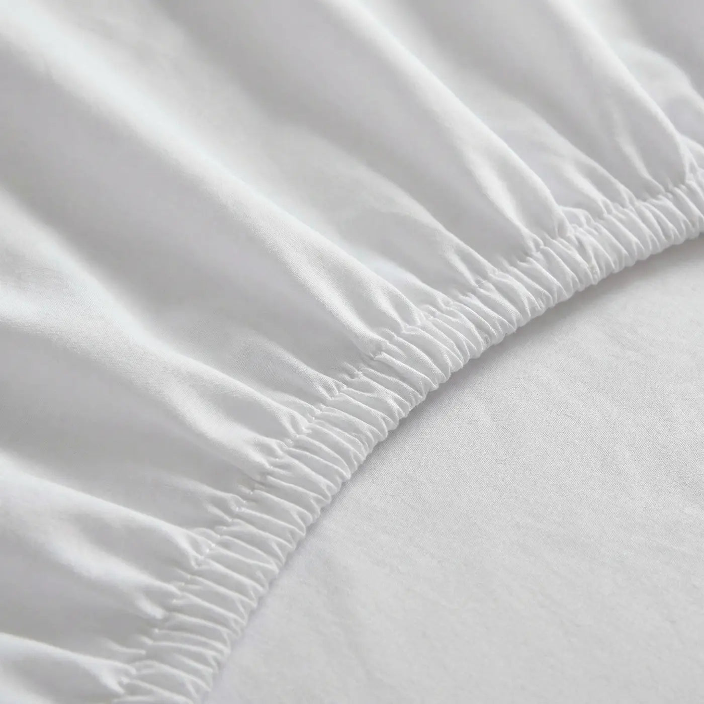 So Soft Microfibre Fitted Sheet 30cm Deep