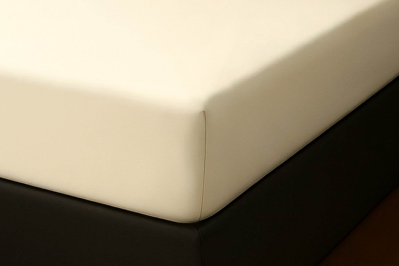 Percale Extra Deep Fitted Sheet 40cm Deep
