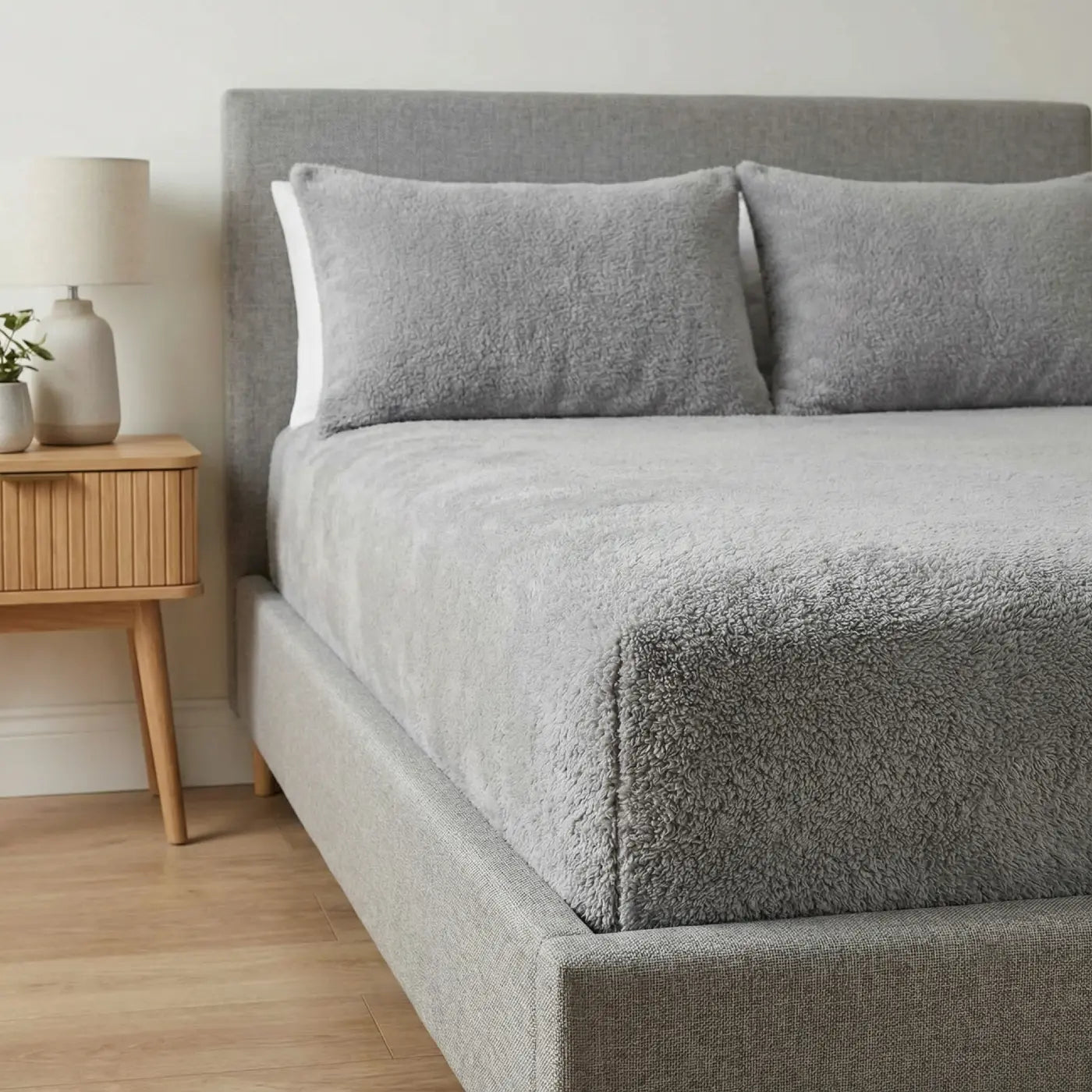 Teddy Fleece Fitted Sheet 30cm Deep