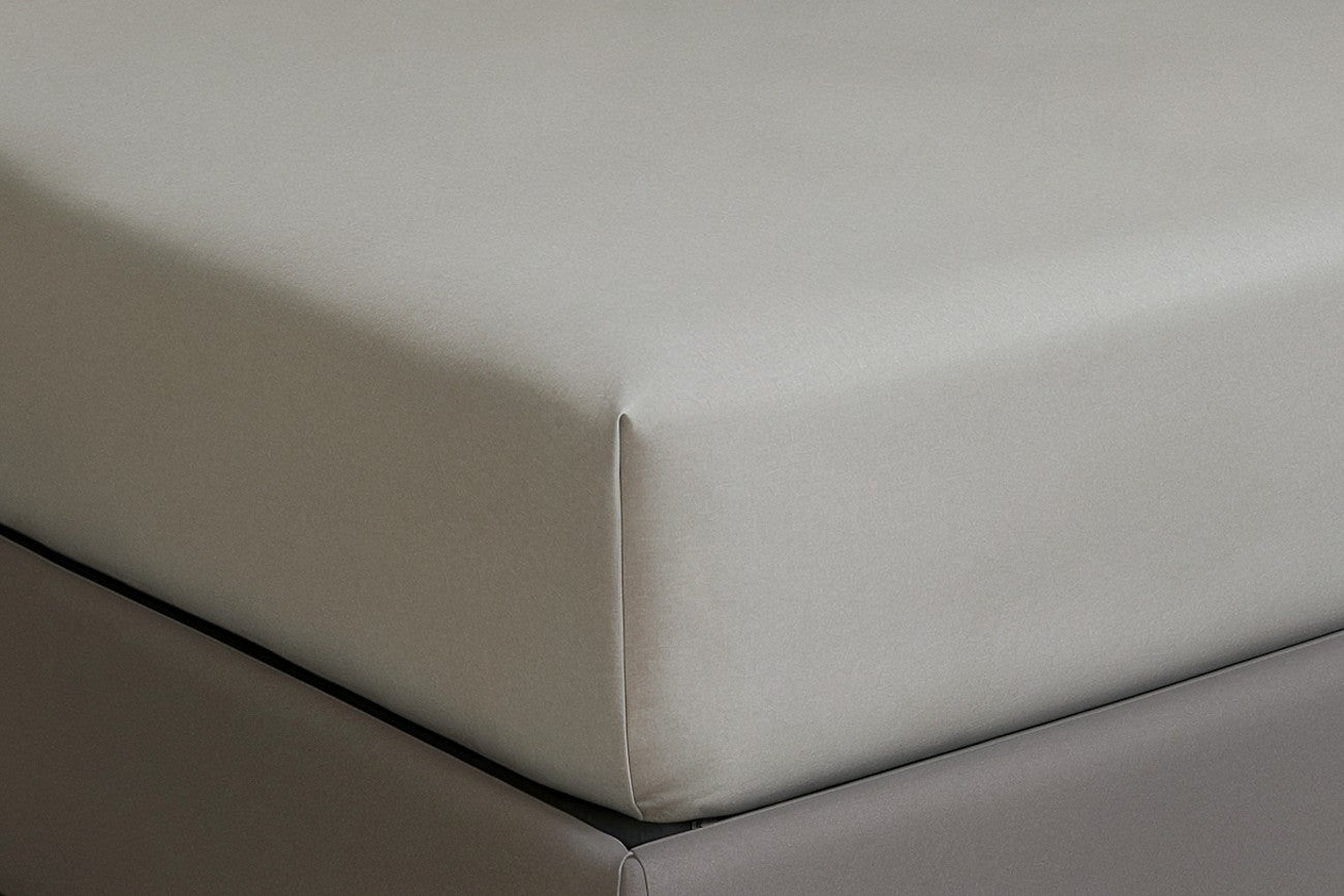 Microfibre Fitted Sheet 30cm Deep