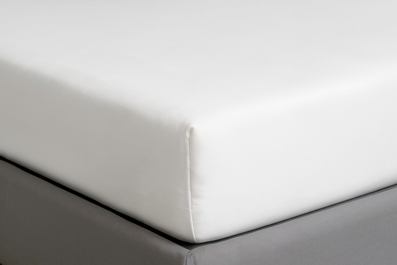 Microfibre Fitted Sheet 30cm Deep
